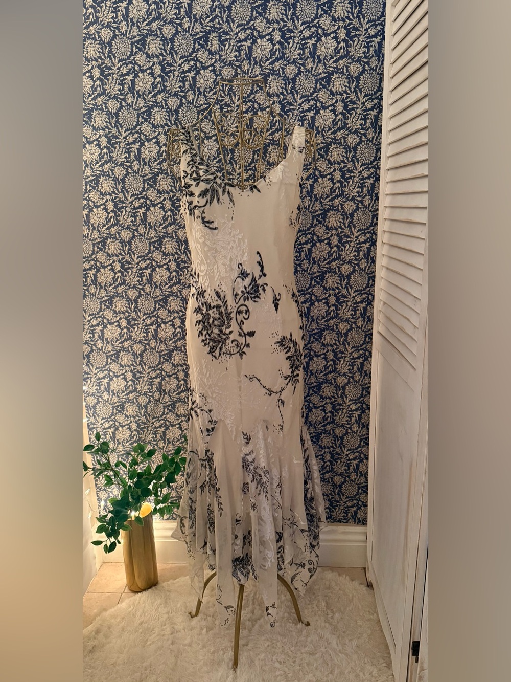 Alex Evenings Size 10 Ivory Navy Floral Handkerchief Hem Evening Dress